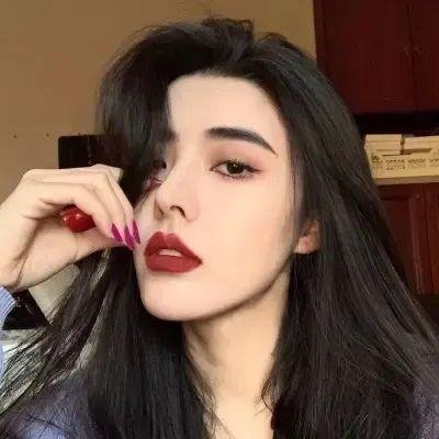 女税务员